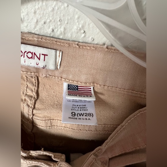 Nude Distressed High Waisted Vibrant Skinny Jean size 9(w28) - Picture 2 of 5